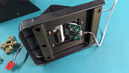 F355 Challenge VMU Card Reader assembly with casing FRI- (used) - Image 5